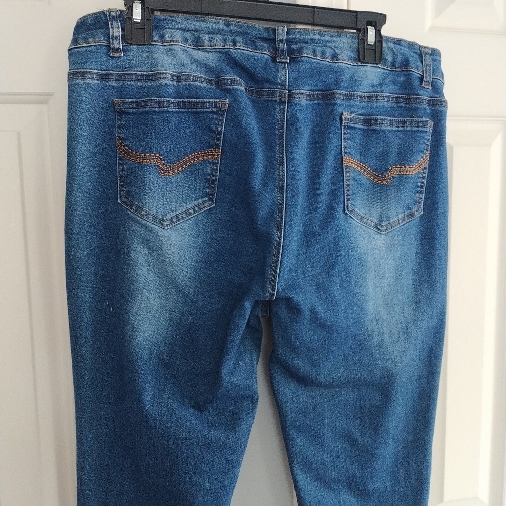 Jack David Distressed Medium Wash Straight Leg Jeans 20 - Picture 5 of 10